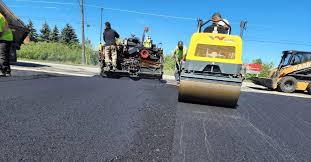 Best Asphalt Driveway Installation  in Wren, AR